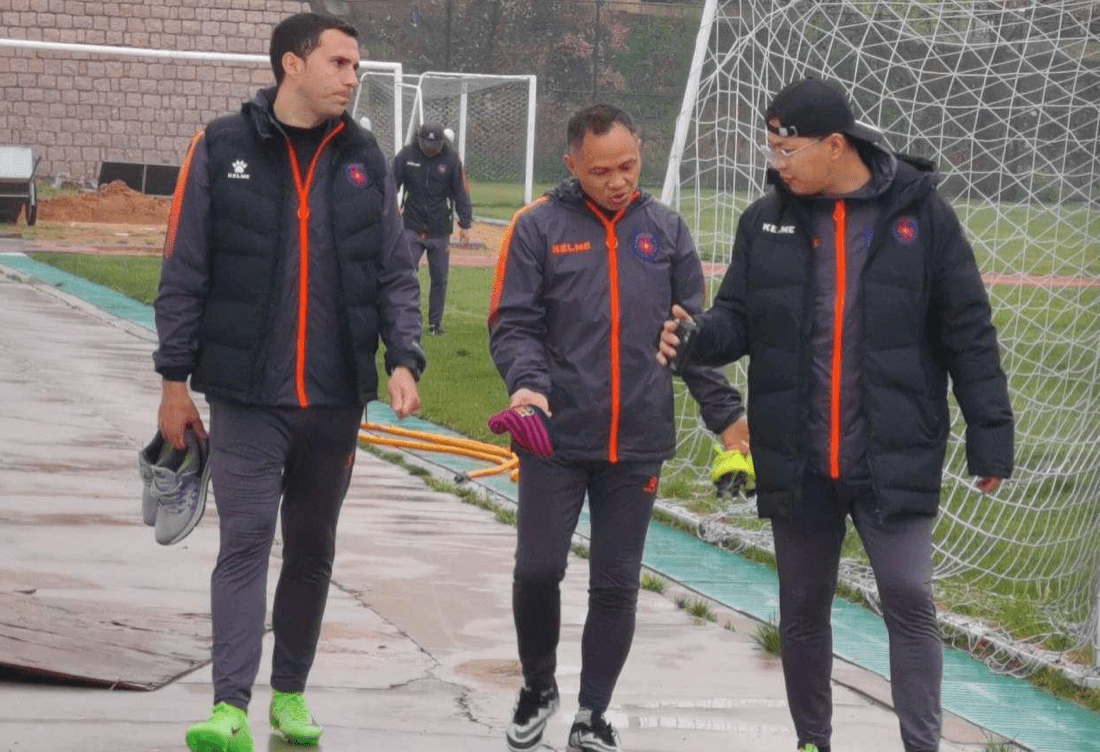 【泛亚电竞】
从足协杯冠军到混迹中乙!昔日劲旅延续7年杂乱 名帅仅带队3场下课(图2) 【泛亚电竞】
从足协杯冠军到混迹中乙!昔日劲旅延续7年杂乱 名帅仅带队3场下课(图2)