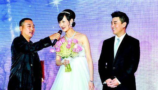 泛亚电竞-
王皓两任国乒前女友：初恋被开除与乒乓冠军完婚 另一位嫁煤老板(图2)
